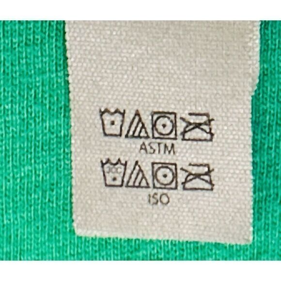 Retro 40’s Christmas Tshirt SIZE XL Green Sexy Pin Up Girl Playboy Fun Fast Ship - Picture 6 of 10